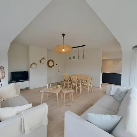 شقة Bright 3-bedroom Flat By The أوستدوينكيرك